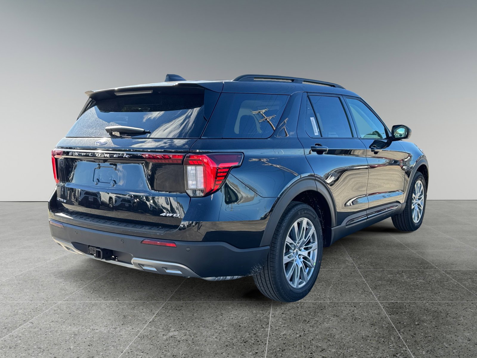 New 2026 Ford Explorer Active w/ Active Comfort Package AWD/4WD image 5