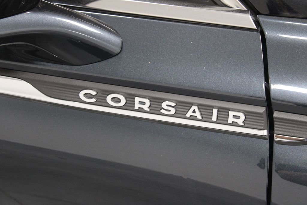 Used 2020 Lincoln Corsair Reserve image 12
