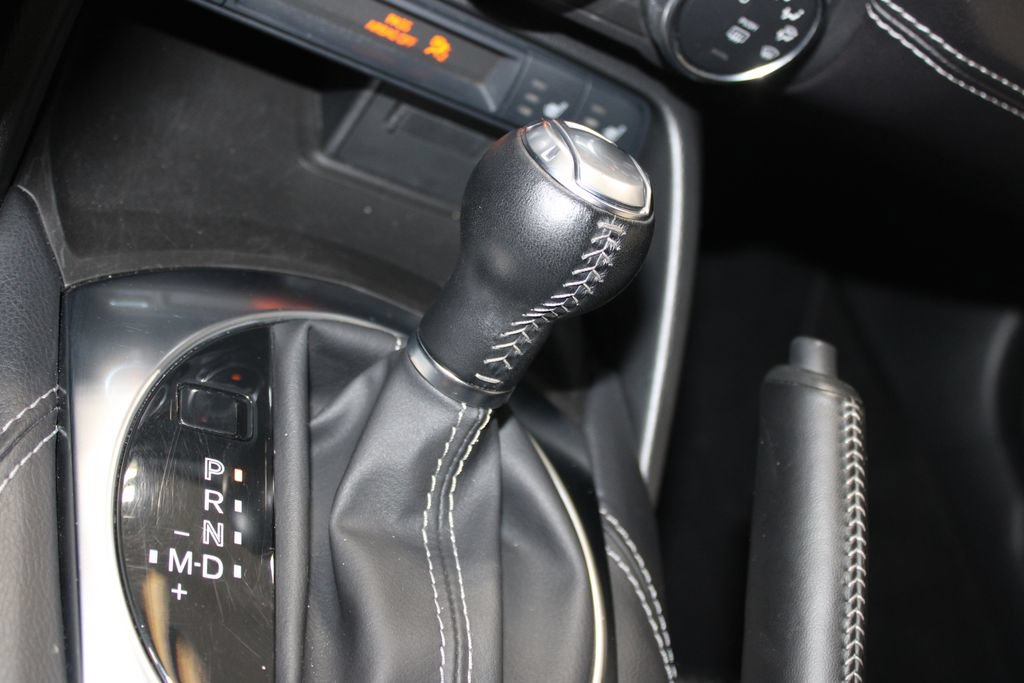 Used 2025 MAZDA MX-5 Miata RF Grand Touring RWD image 47