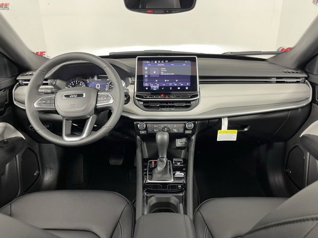 New 2025 Jeep Compass Limited w/ Sun & Sound Group image 13