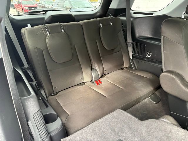 Used 2023 Ford Explorer XLT image 32