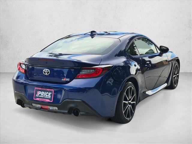 Used 2023 Toyota GR86 RWD image 5