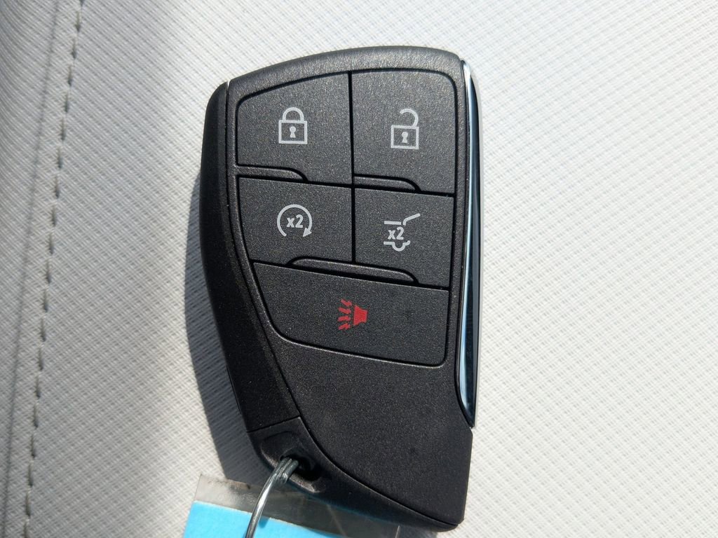 New 2026 Chevrolet Equinox EV LT w/ LPO, All-Weather Mat Package image 31