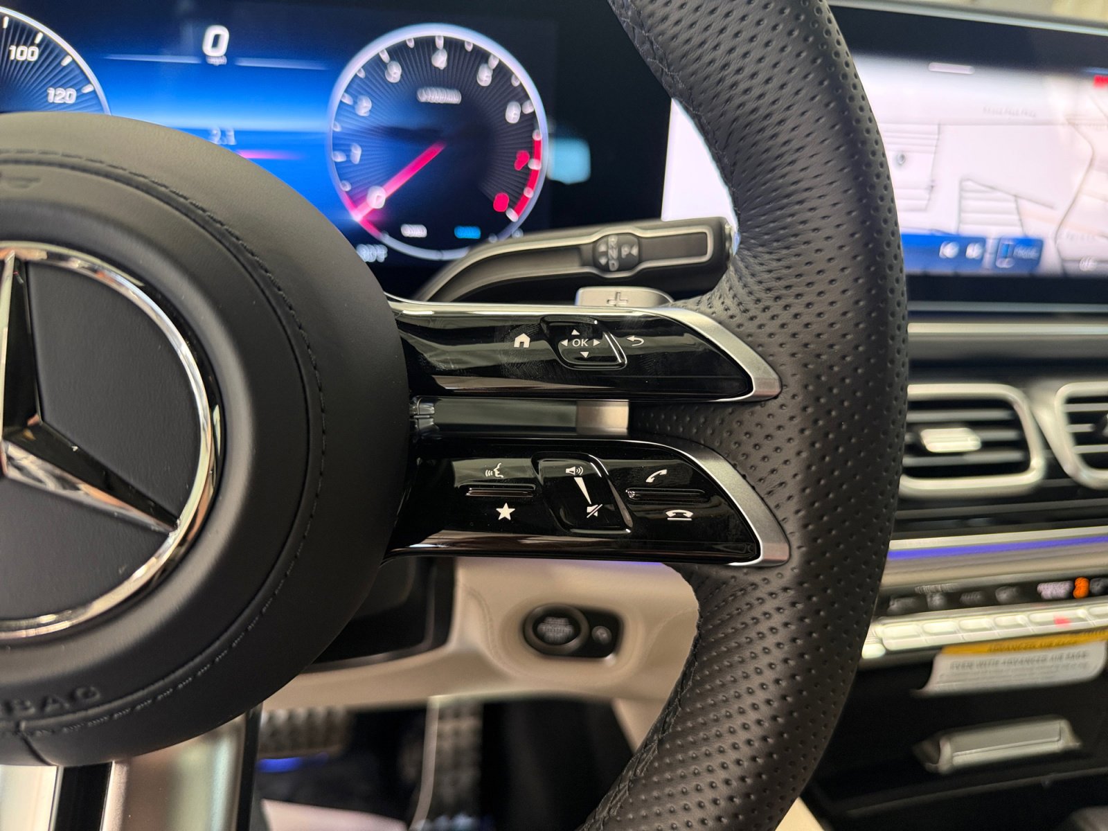 New 2026 Mercedes-Benz GLS 580 4MATIC image 31