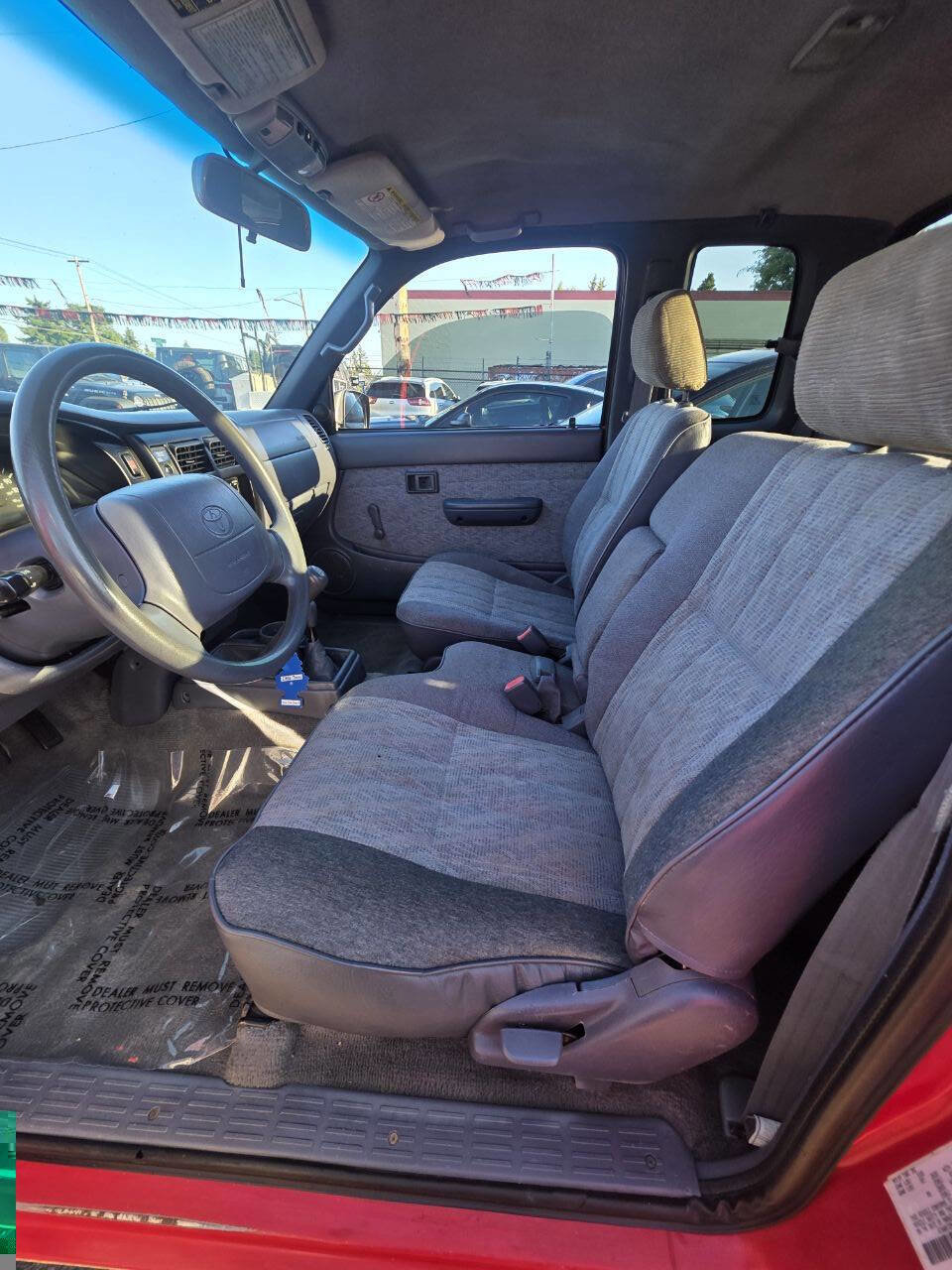 Used 1999 Toyota Tacoma SR5 image 14