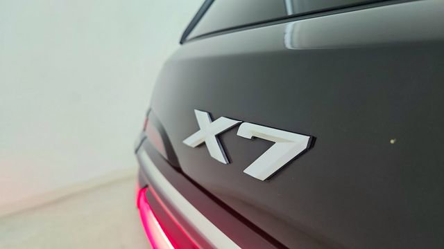 Used 2026 BMW X7 xDrive40i image 18