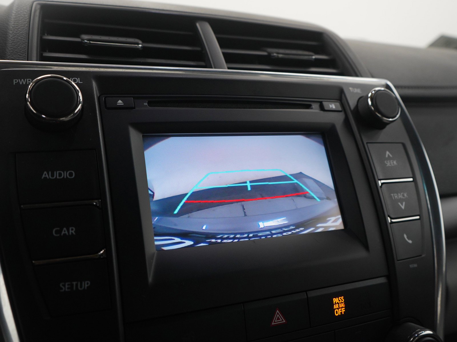 Used 2015 Toyota Camry LE image 26