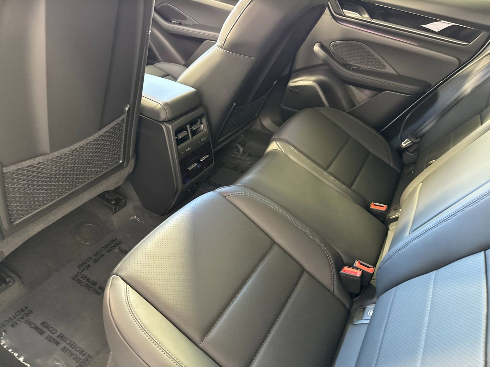 New 2026 Porsche Macan 4 Electric image 14