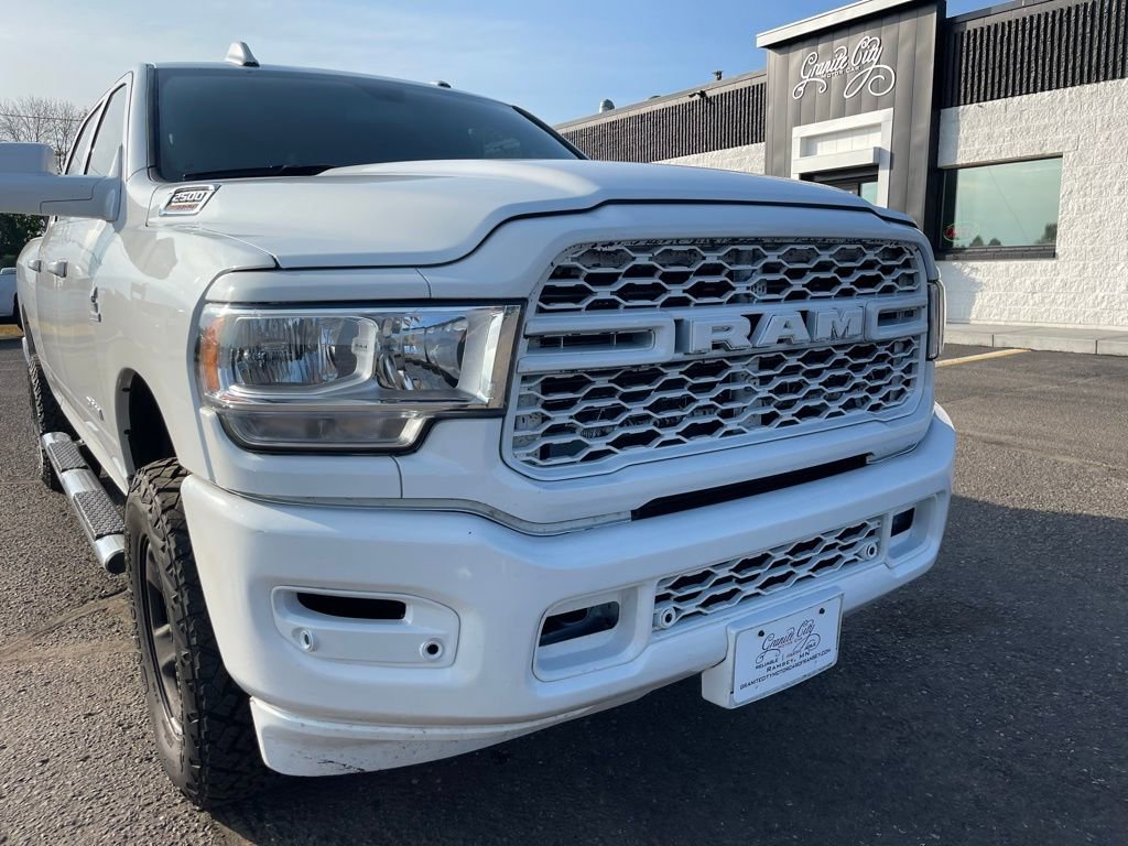 Used 2022 RAM 2500 Tradesman w/ Chrome Appearance Group AWD/4WD image 14