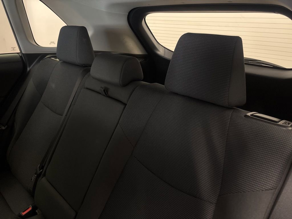 Used 2023 Toyota RAV4 LE AWD/4WD image 15