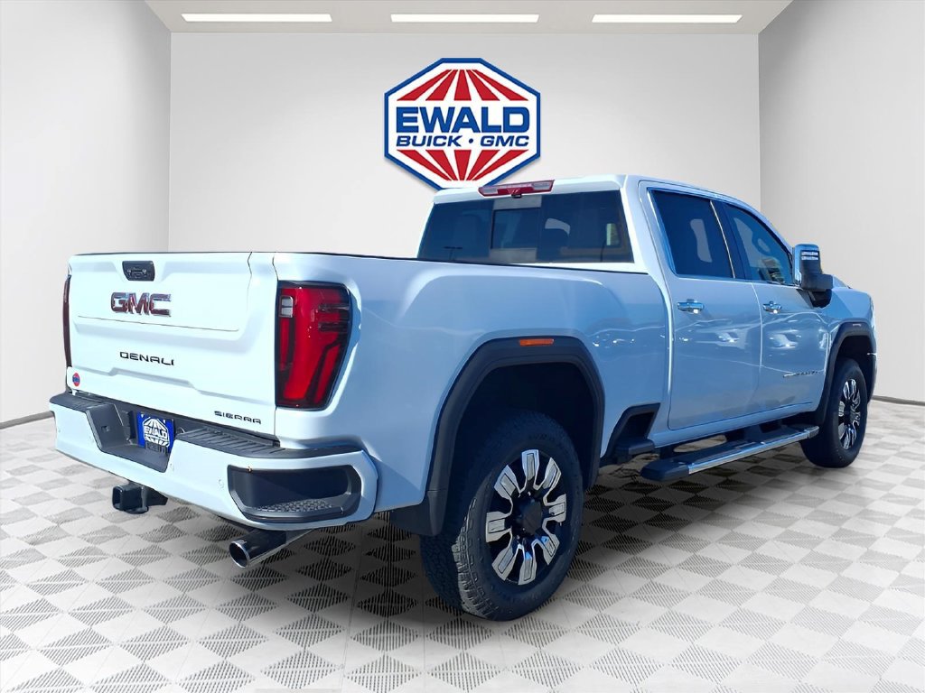 New 2026 GMC Sierra 2500 Denali w/ Denali Reserve Package AWD/4WD image 4