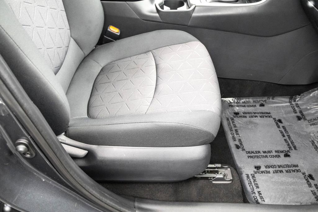 Used 2019 Toyota RAV4 XLE w/ Convenience Package image 34