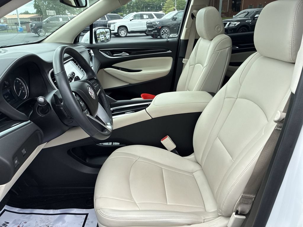 Used 2023 Buick Enclave Essence w/ Experience Buick Package AWD/4WD image 11