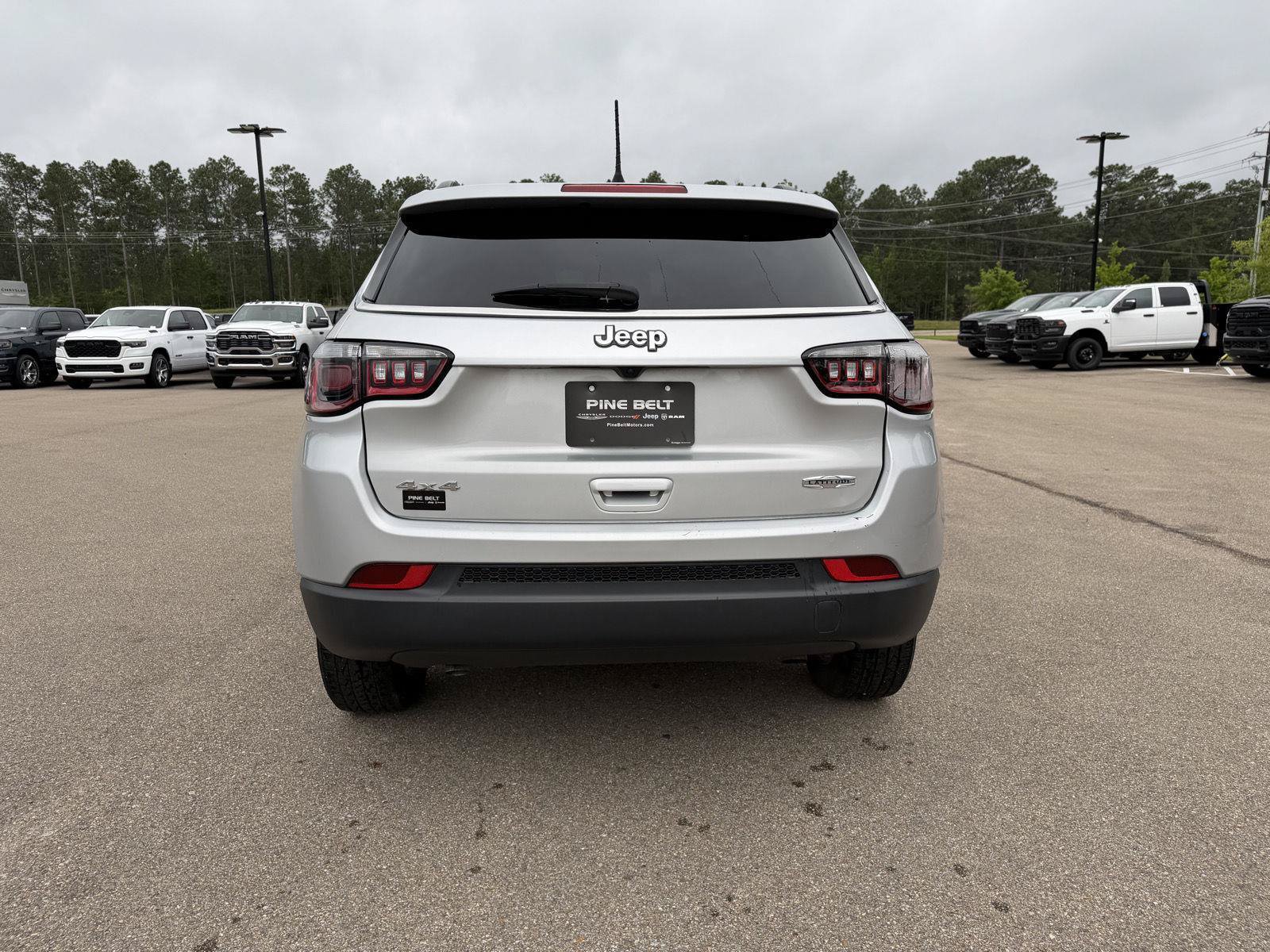 Certified 2024 Jeep Compass Latitude AWD/4WD image 5