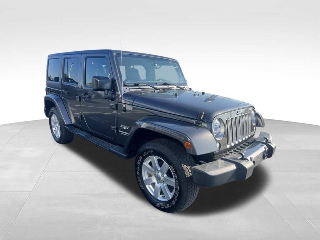 Used 2017 Jeep Wrangler Unlimited Sahara w/ Dual Top Group AWD/4WD image 17