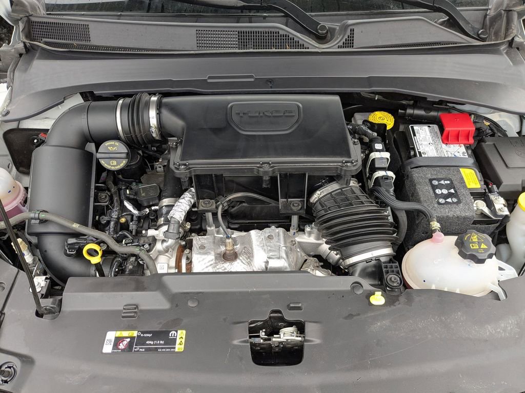 Used 2025 Jeep Compass Latitude image 38