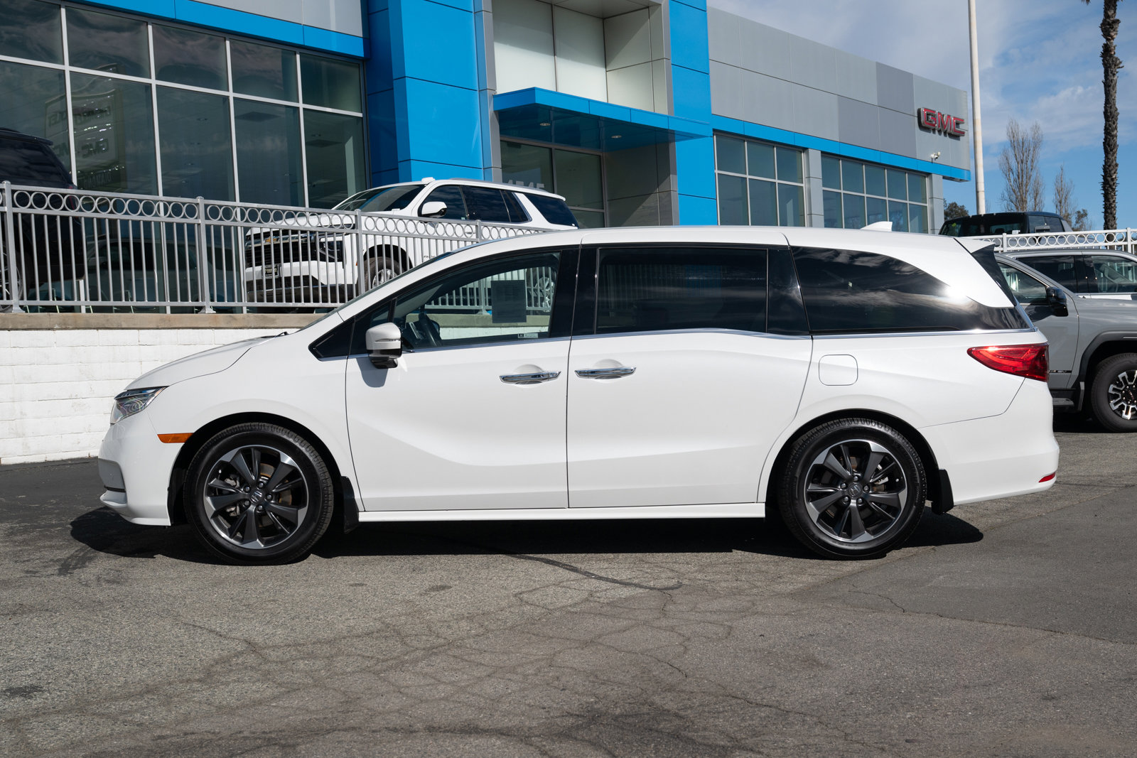 Used 2023 Honda Odyssey Elite image 57