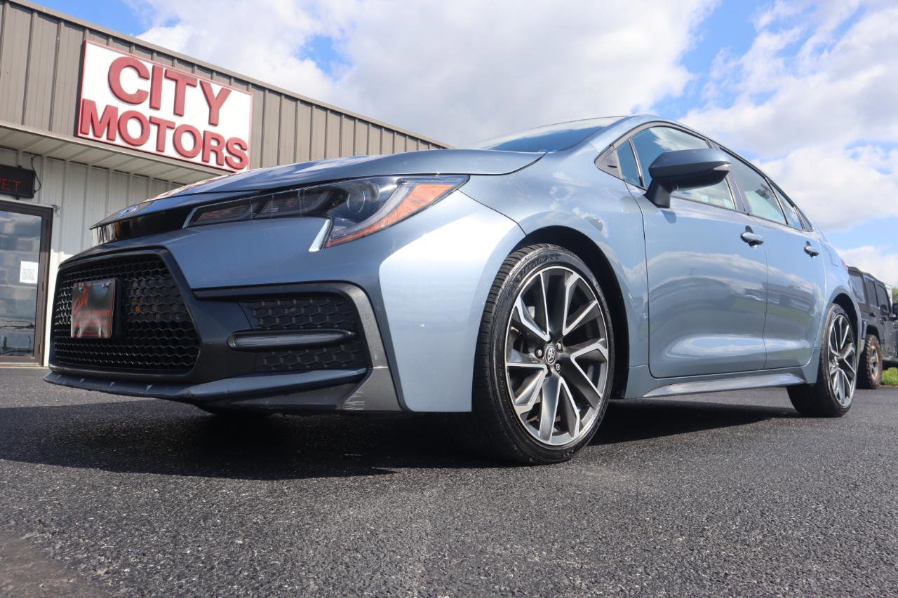 Used 2020 Toyota Corolla SE w/ SE Premium Package FWD image 16