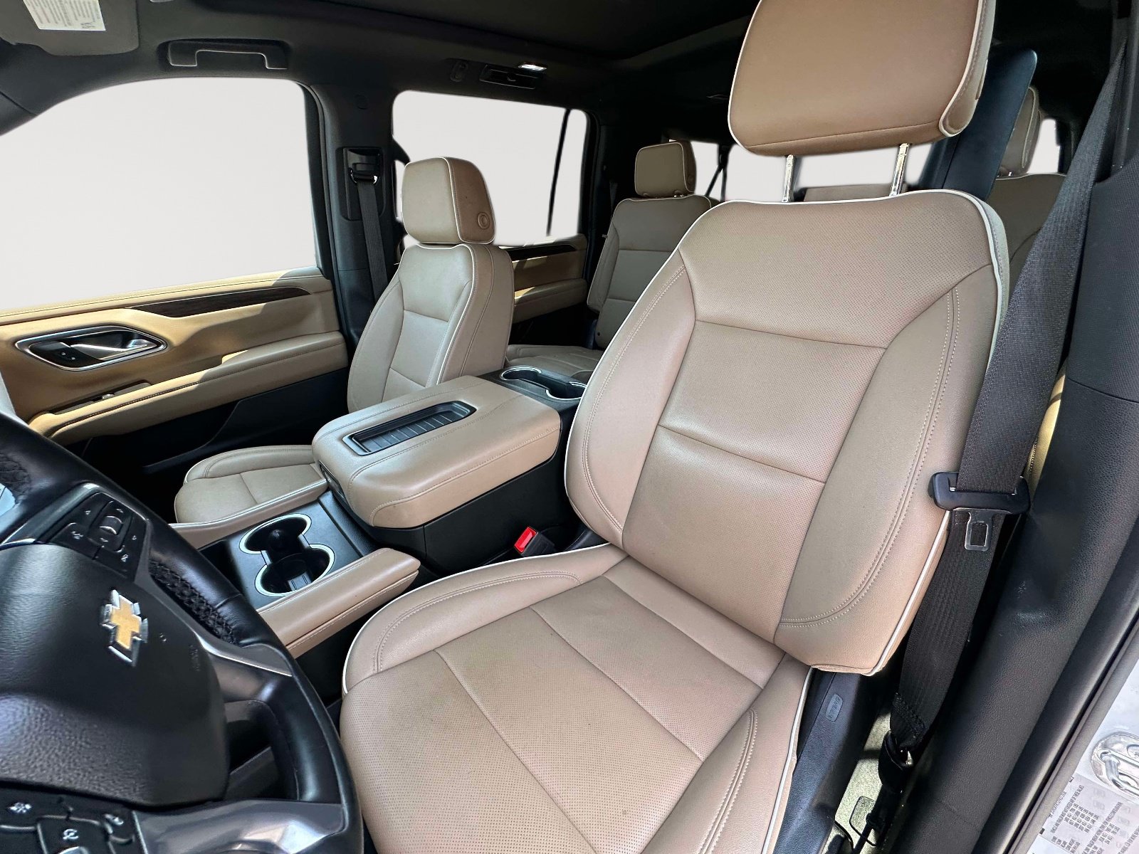 Used 2023 Chevrolet Suburban Premier w/ Premium Package AWD/4WD image 22