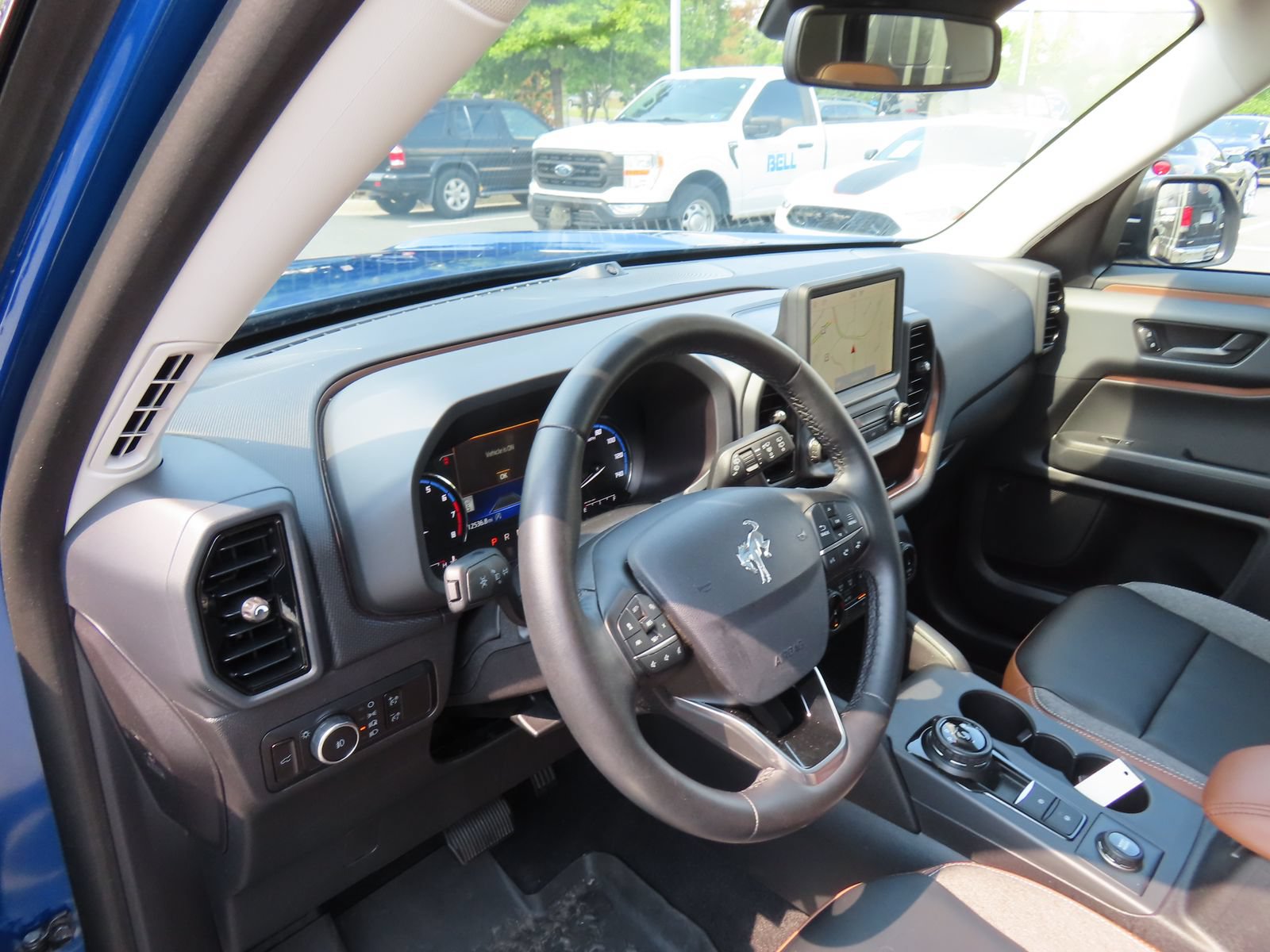 Certified 2024 Ford Bronco Sport Outer Banks w/ Tech Package AWD/4WD image 15