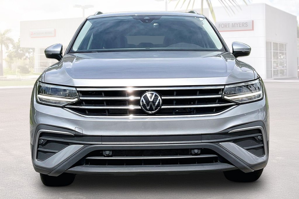Used 2024 Volkswagen Tiguan SE FWD image 23