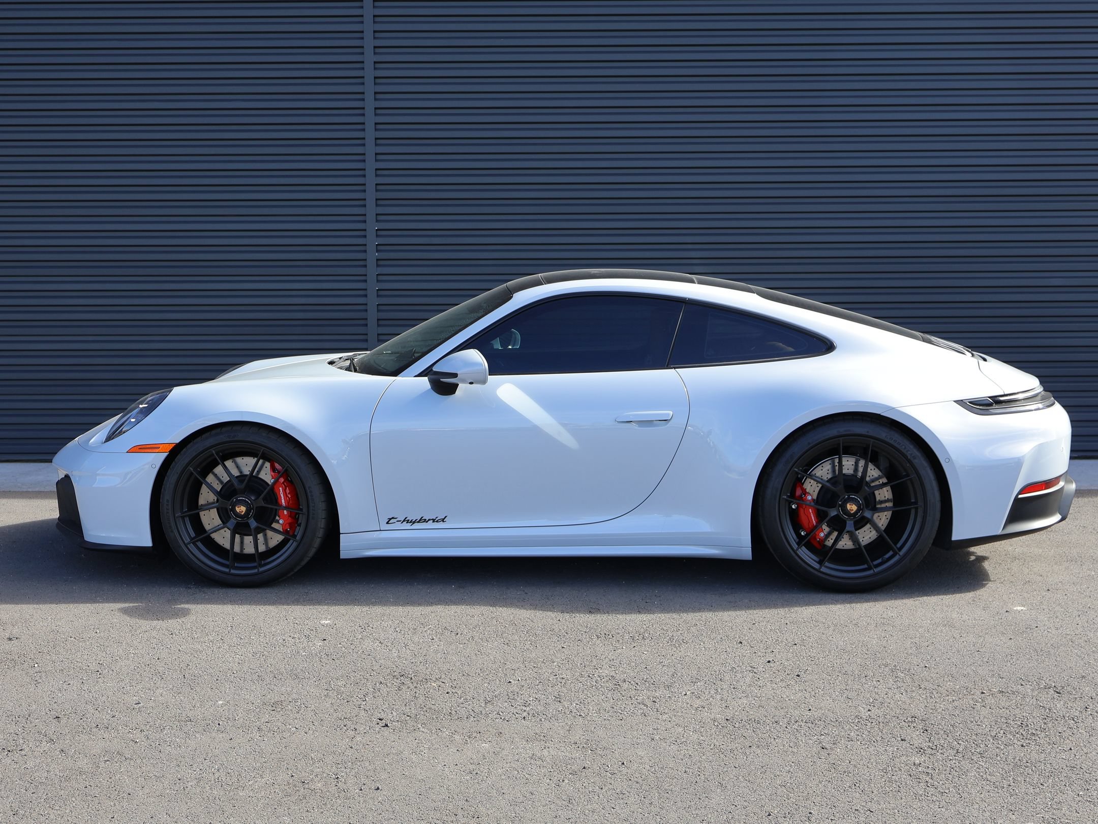 Certified 2026 Porsche 911 Carrera GTS RWD image 2