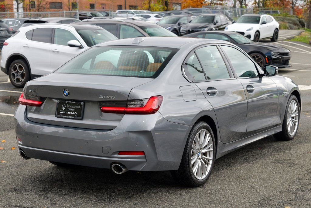 Used 2023 BMW 330i xDrive Sedan w/ Driving Assistance Package image 7