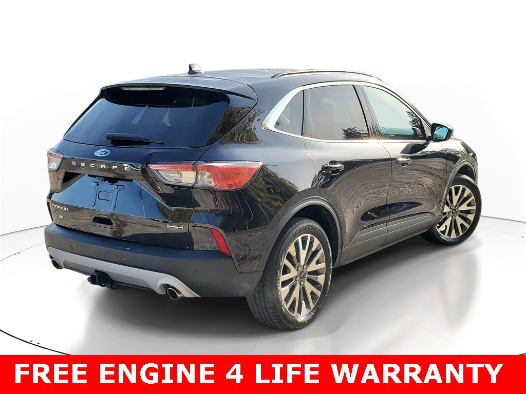 Used 2021 Ford Escape Titanium w/ Class II Trailer Tow Package image 3