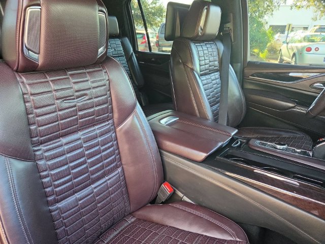 Certified 2022 Cadillac Escalade ESV Premium Luxury Platinum AWD/4WD image 29