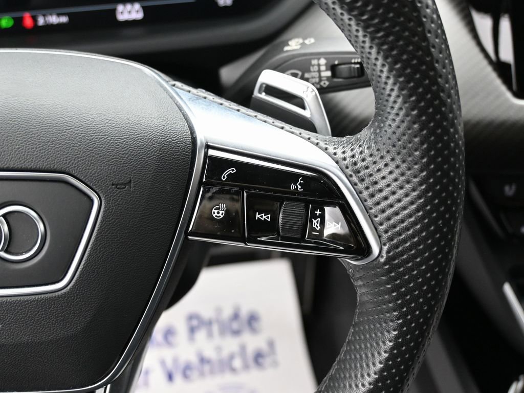 Used 2023 Audi RS e-tron GT w/ Carbon Performance Package image 18
