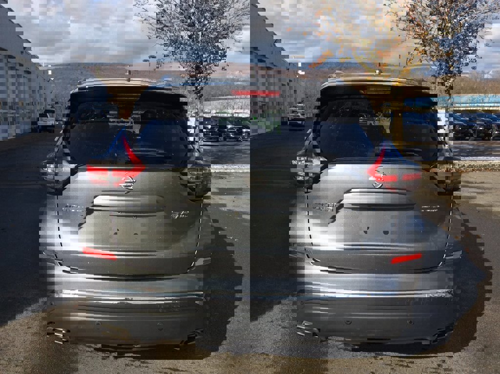 Used 2023 Nissan Murano SV image 9