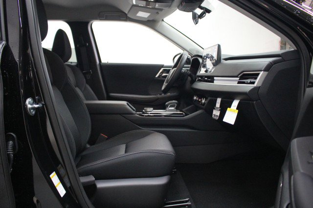 New 2026 Mitsubishi Outlander ES FWD image 18