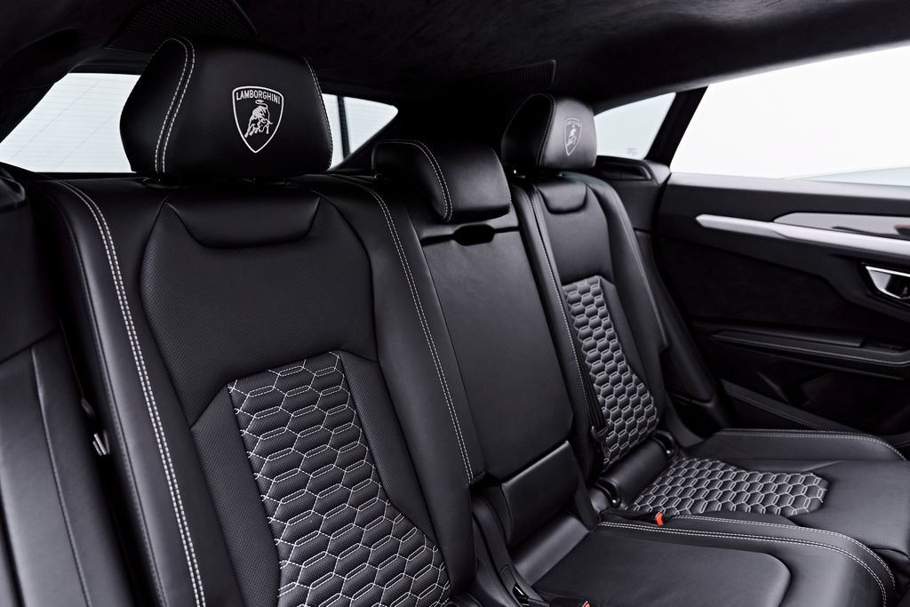Used 2021 Lamborghini Urus AWD/4WD image 63