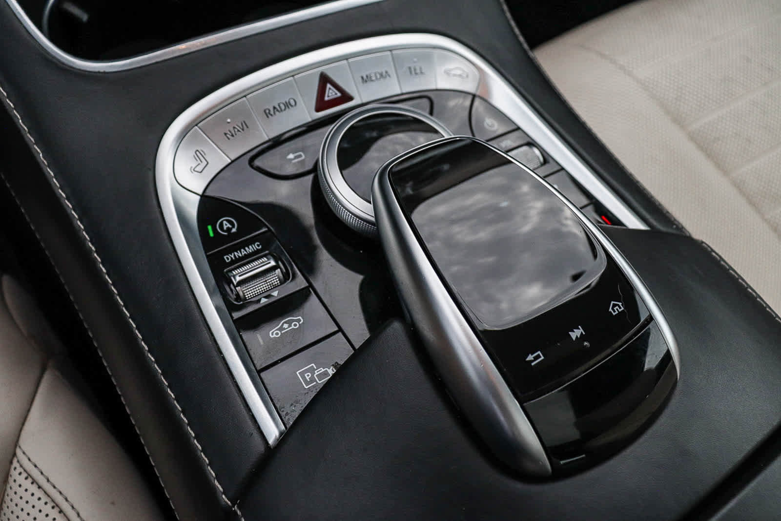 Used 2018 Mercedes-Benz S 560 Sedan image 25