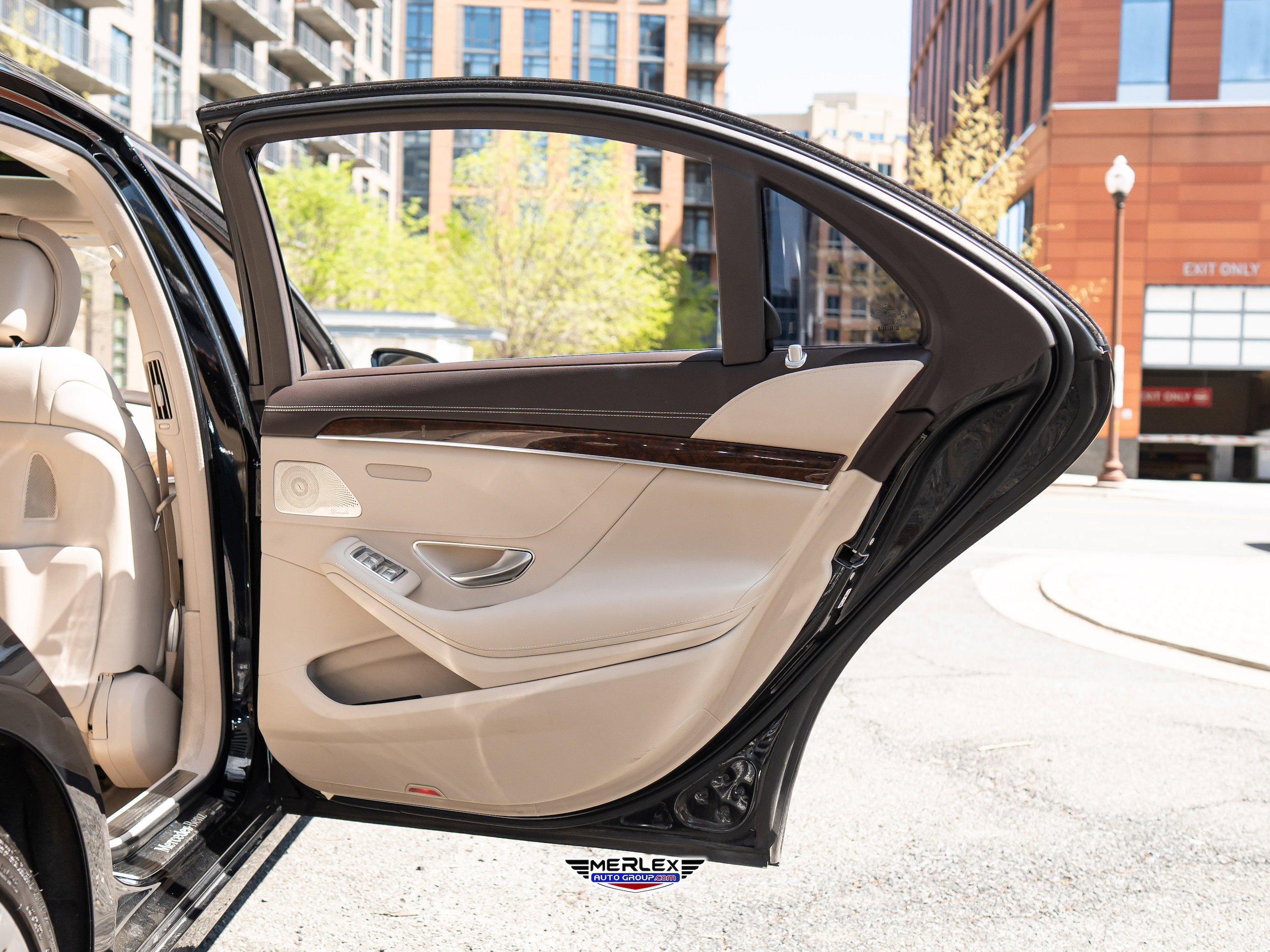 Used 2016 Mercedes-Benz S 550 Sedan image 49