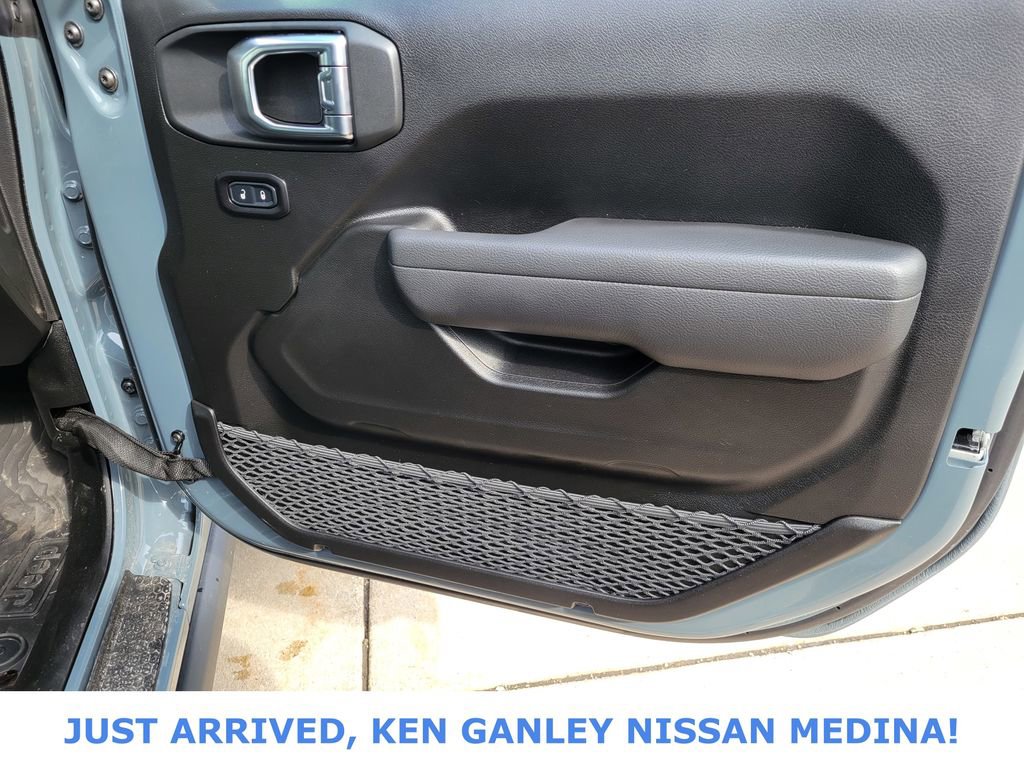 Used 2025 Jeep Wrangler Willys image 20