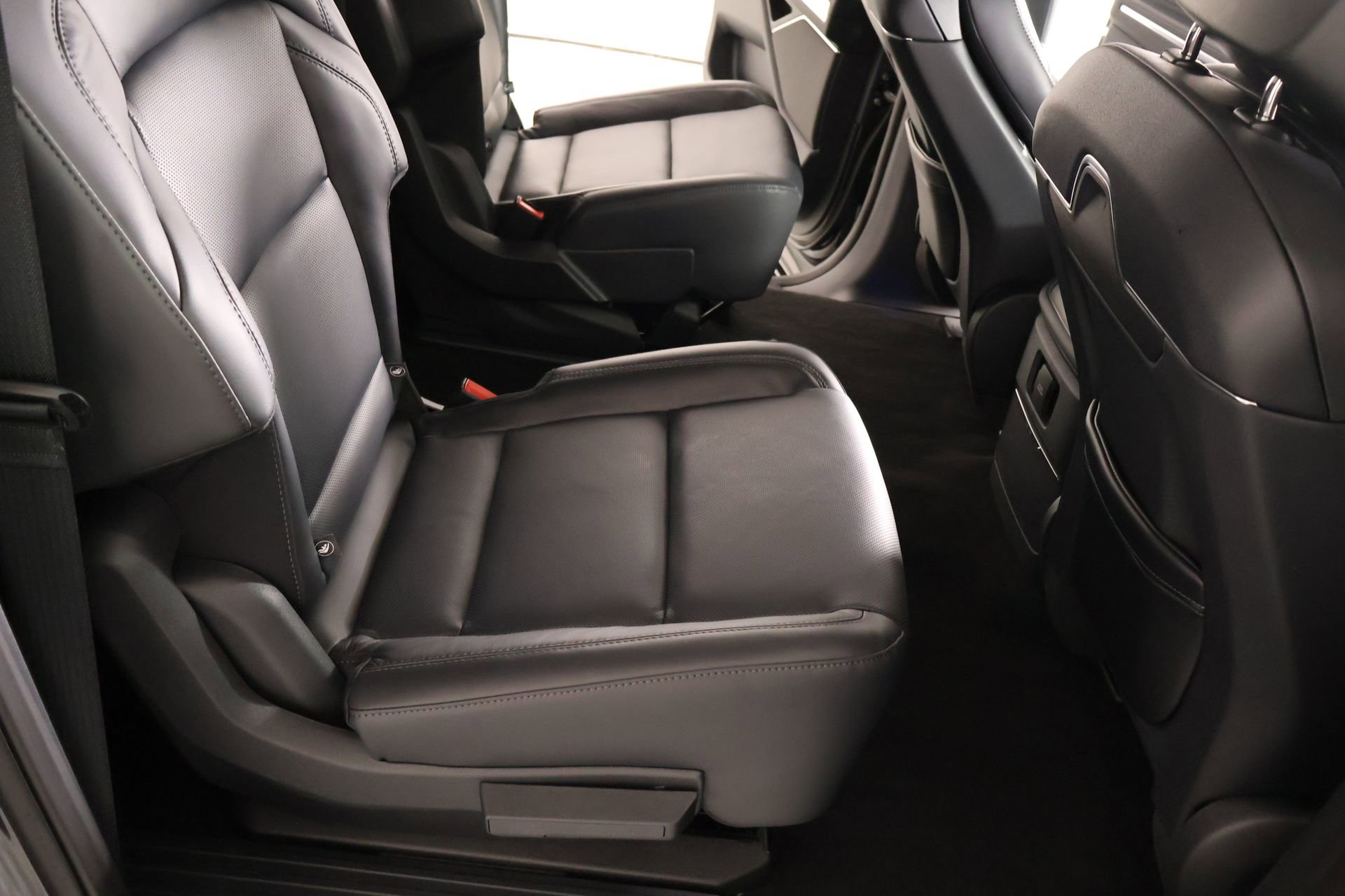 New 2026 Lincoln Navigator L Reserve w/ Jet Appearance Package AWD/4WD image 15