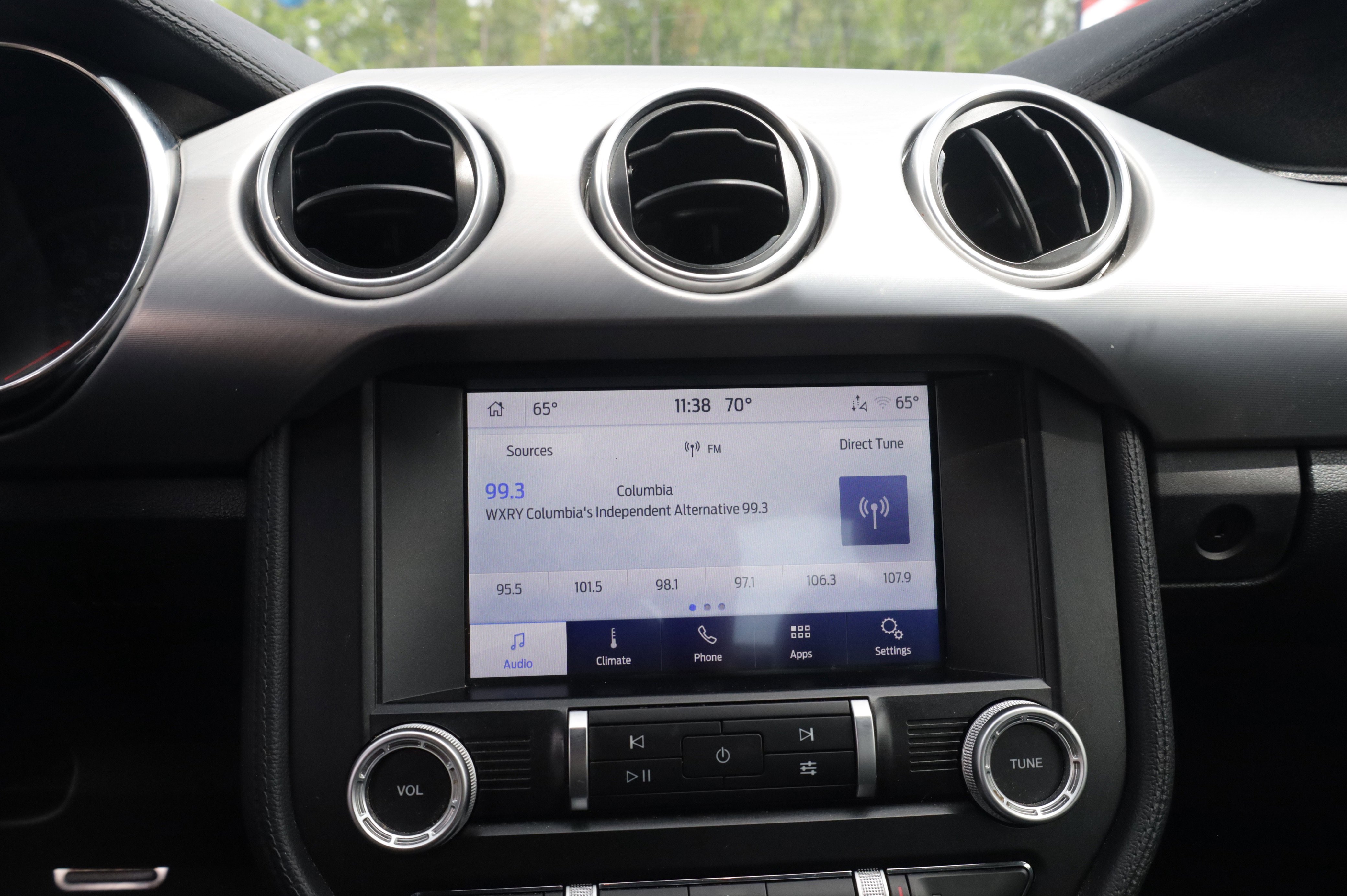 Used 2020 Ford Mustang Premium image 9