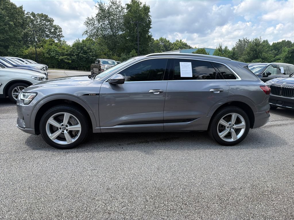 Used 2019 Audi e-tron Premium Plus AWD/4WD image 4