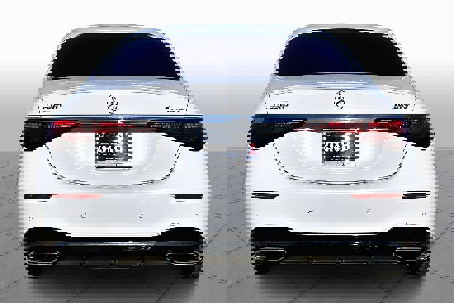 Used 2024 Mercedes-Benz S 580 4MATIC Sedan image 4