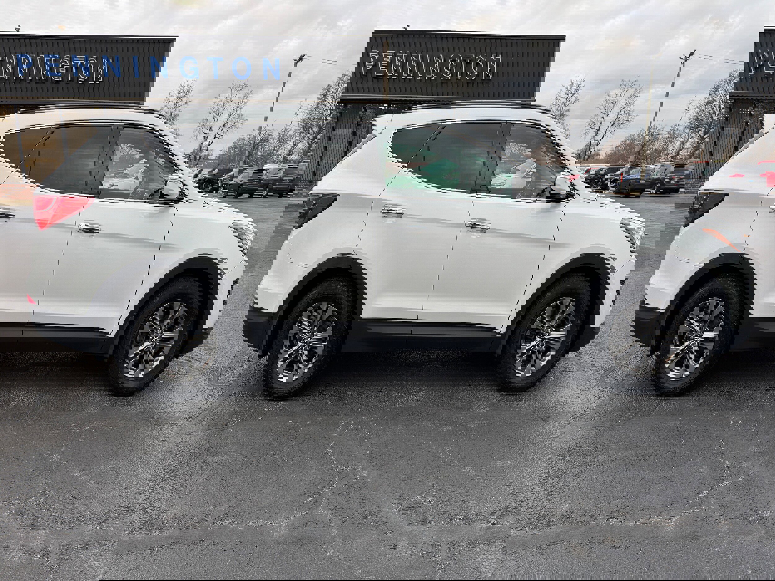 Used 2014 Hyundai Santa Fe Sport w/ Premium Equipment Package 03 image 7