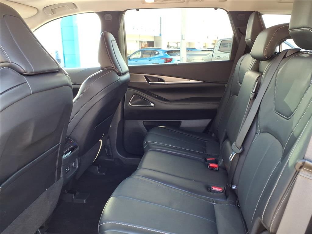 Used 2022 INFINITI QX60 Luxe w/ Performance Audio Package image 16