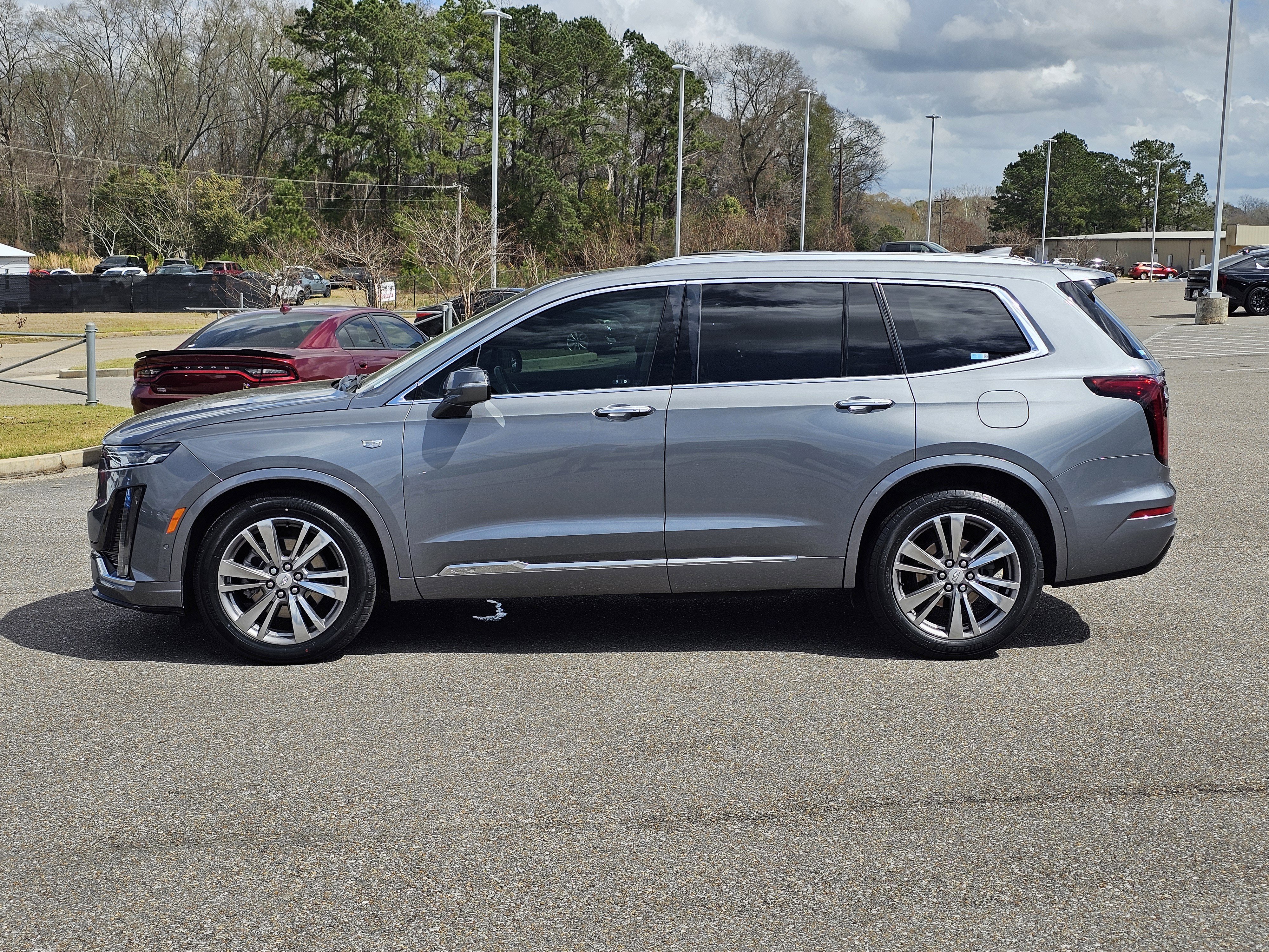 Used 2022 Cadillac XT6 Premium Luxury w/ Technology Package image 12