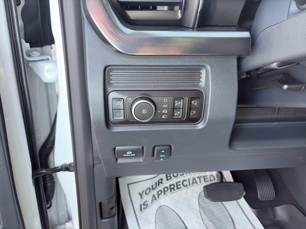 New 2026 Ford F350 Lariat AWD/4WD image 13