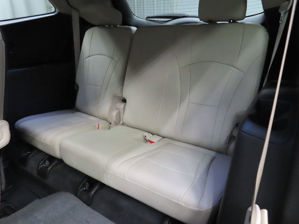 Used 2019 Buick Enclave Essence image 15