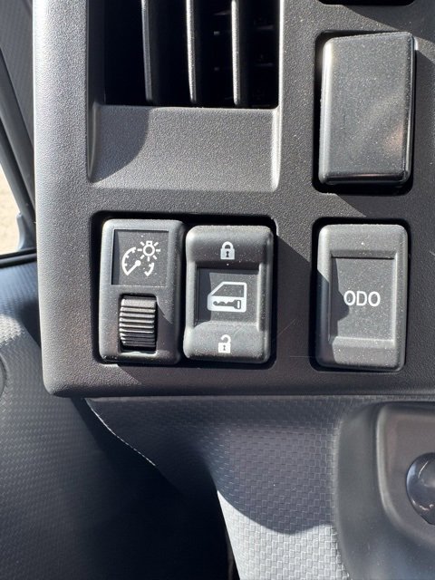 New 2024 Chevrolet Low Cab Forward image 13