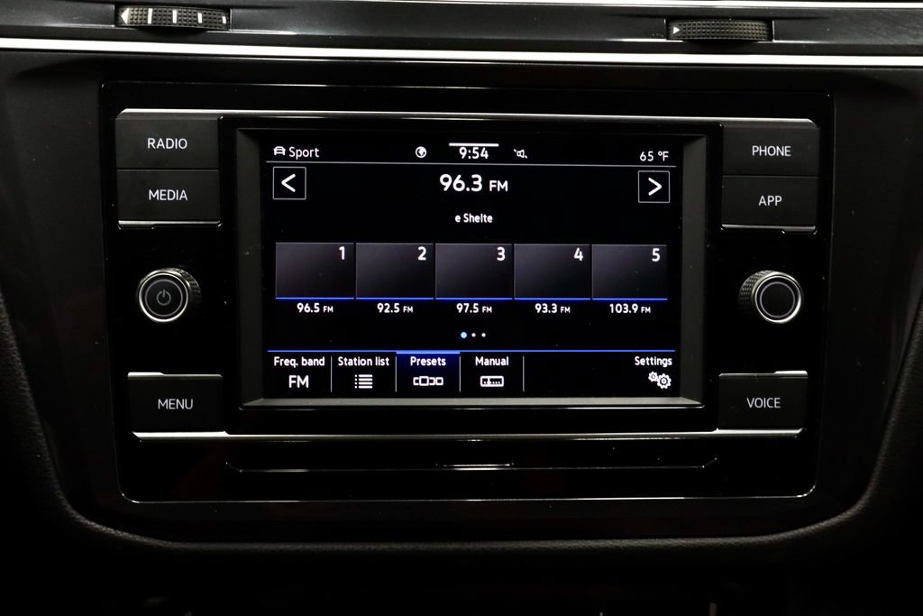 Used 2024 Volkswagen Tiguan S AWD/4WD image 3