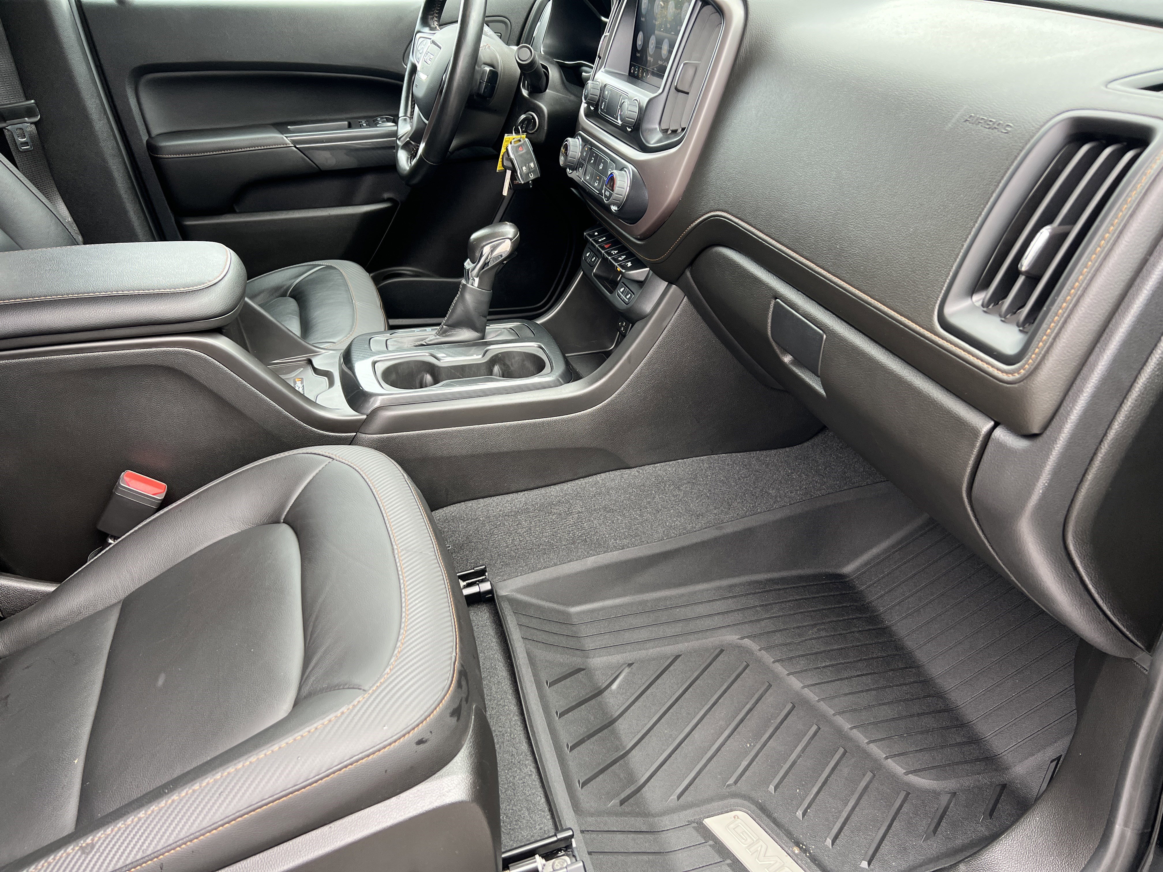 Used 2022 GMC Canyon AT4 image 20