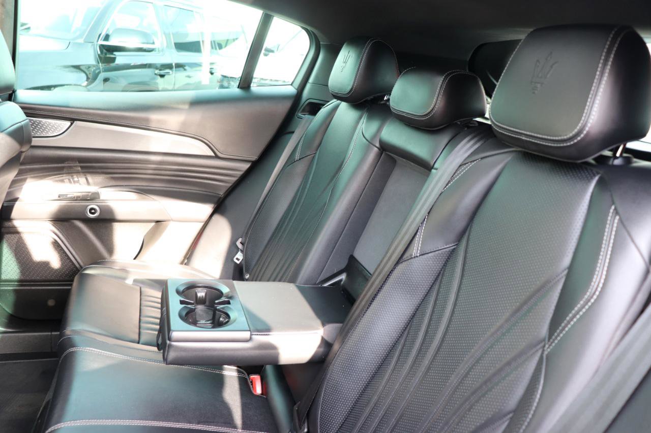 Used 2023 Maserati Grecale GT image 24