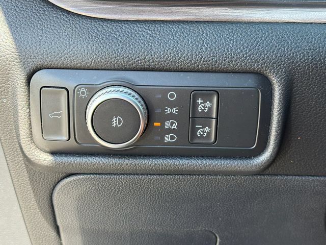 Certified 2020 Ford Explorer Limited RWD image 35